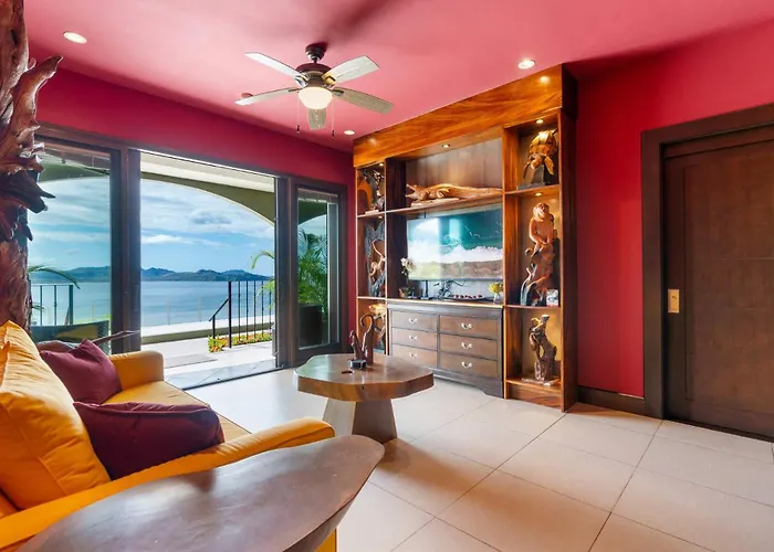Luxury With Panoramic Ocean Views, Sparkling Infinity Pool, And Modern Open-concept Design *